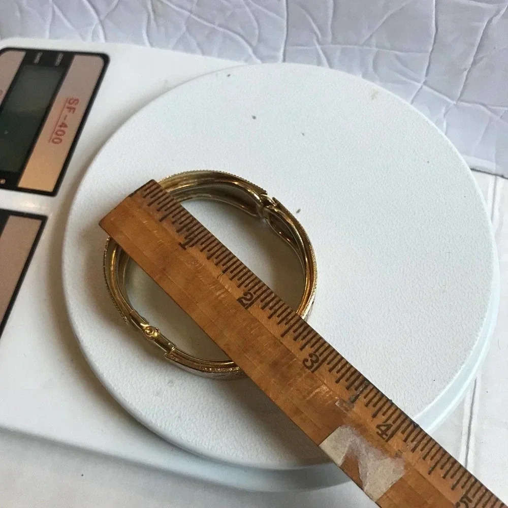 Beautiful vintage Butterfly and flowers Bracelet - Picture 3 of 8